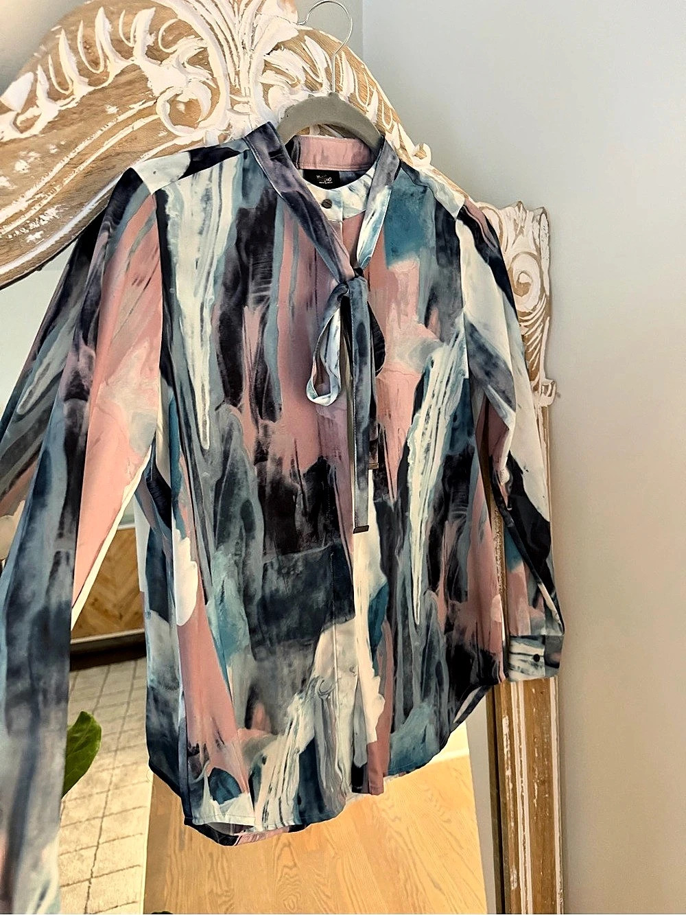 Abstract Print Tie Neck Shirt in Blue & Pink Like New - Picture 4 of 8